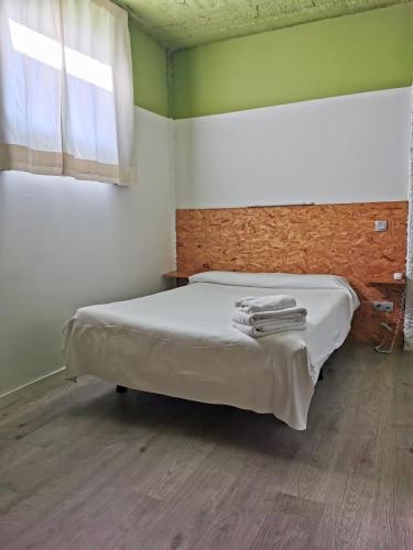 Habitación Doble con 1 cama del hotel La Posada de el Chaflán. Foto 13