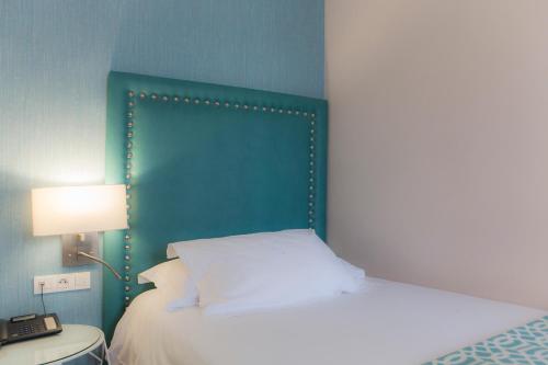 Habitación Individual XS del hotel Vincci Soma. Foto 3