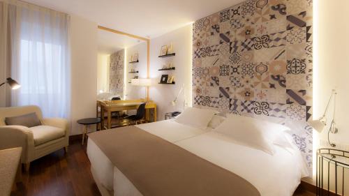 Habitación Triple del hotel Vincci Soma. Foto 12