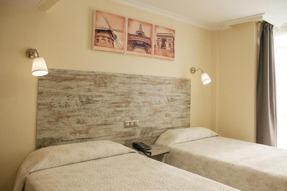 Habitación doble, 2 camas individuales del hotel Caballero Errante. Foto 3