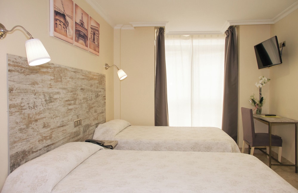 Habitación doble, 2 camas individuales del hotel Caballero Errante. Foto 4