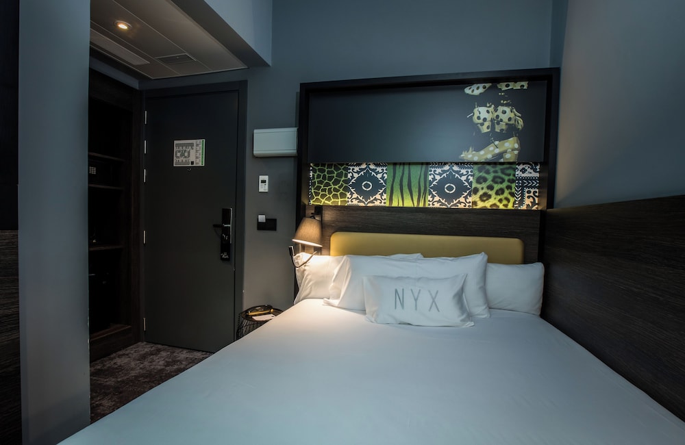 Habitación económica doble del hotel Nyx Hotel Madrid By Leonardo Hotels. Foto 7