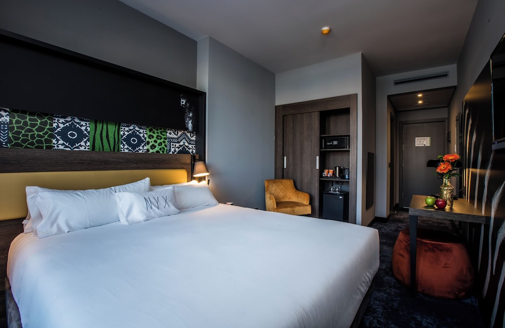 Habitación doble superior del hotel Nyx Hotel Madrid By Leonardo Hotels. Foto 7