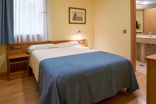 Habitación Individual del hotel II Castillas Madrid. Foto 2