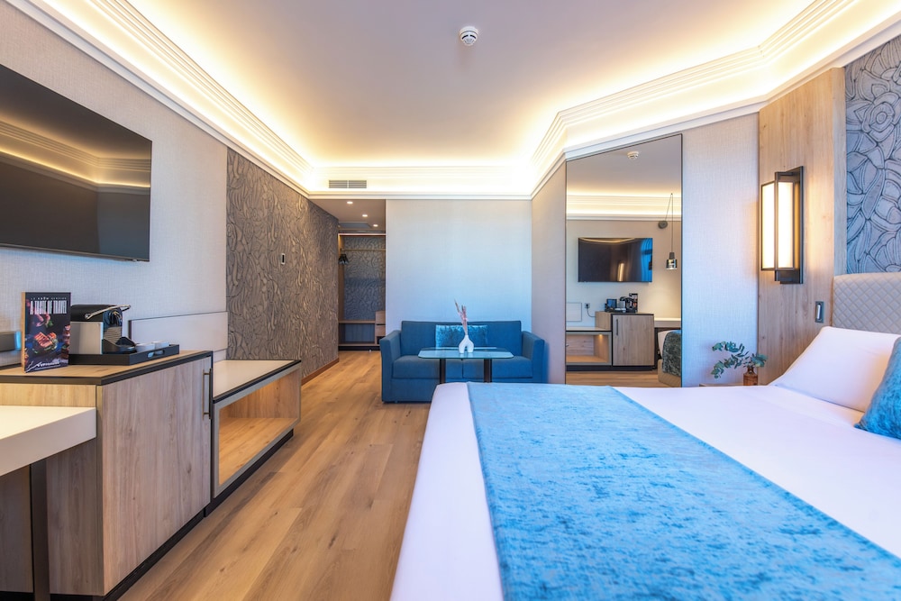 Habitación superior del hotel VP SOGNIO Metropolitano. Foto 1