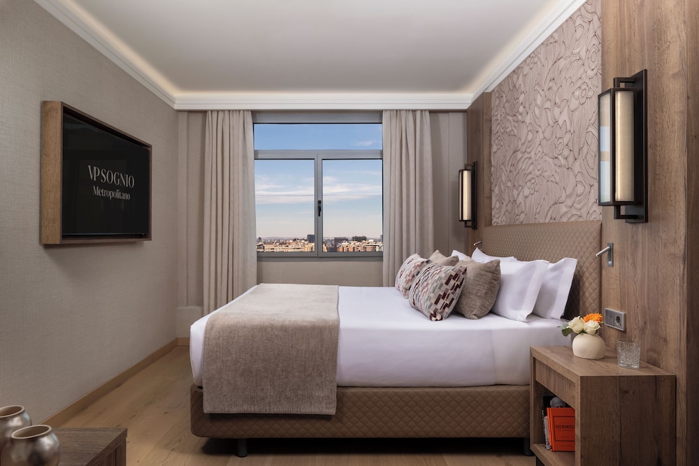Suite con terraza del hotel VP SOGNIO Metropolitano. Foto 1