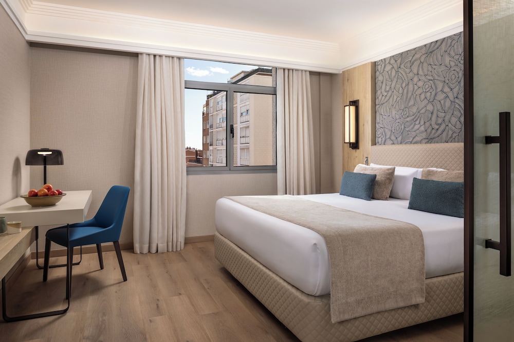 Junior Suite Triple del hotel VP SOGNIO Metropolitano