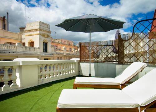 Habitación Doble con terraza - 1 o 2 camas - Parte frontal del hotel Moderno. Foto 9