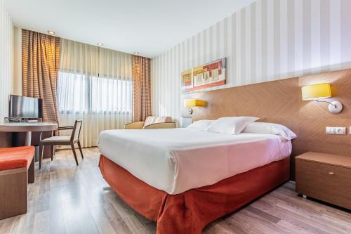 Habitación Doble del hotel Sercotel las Artes Pinto. Foto 5