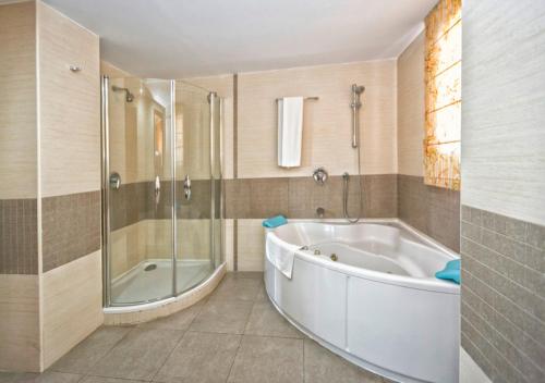 Suite del hotel Rusadir. Foto 3