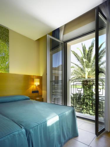Habitación Superior con 2 camas individuales y acceso al spa del hotel Balneario De Archena - Levante. Foto 4