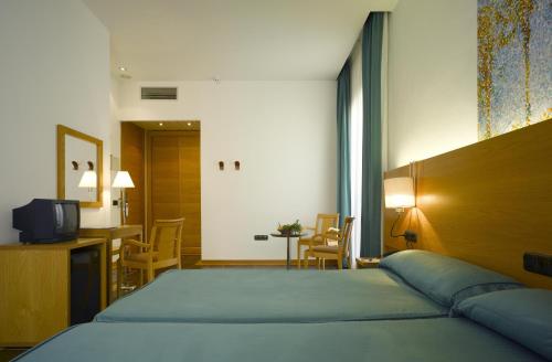 Habitación Familiar con acceso al spa del hotel Balneario De Archena - Levante. Foto 1