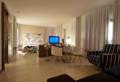 Habitación Doble Deluxe con bañera de hidromasaje - 1 o 2 camas del hotel Executive Sport. Foto 7
