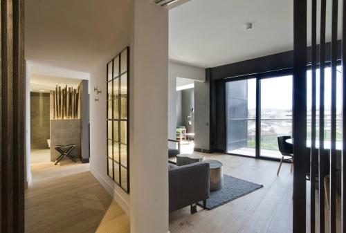 Suite del hotel Tres Reyes Pamplona. Foto 7