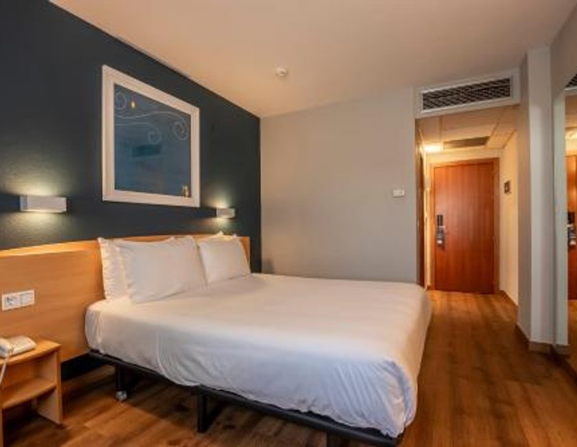 Habitación Doble del hotel Travelodge Murcia. Foto 5