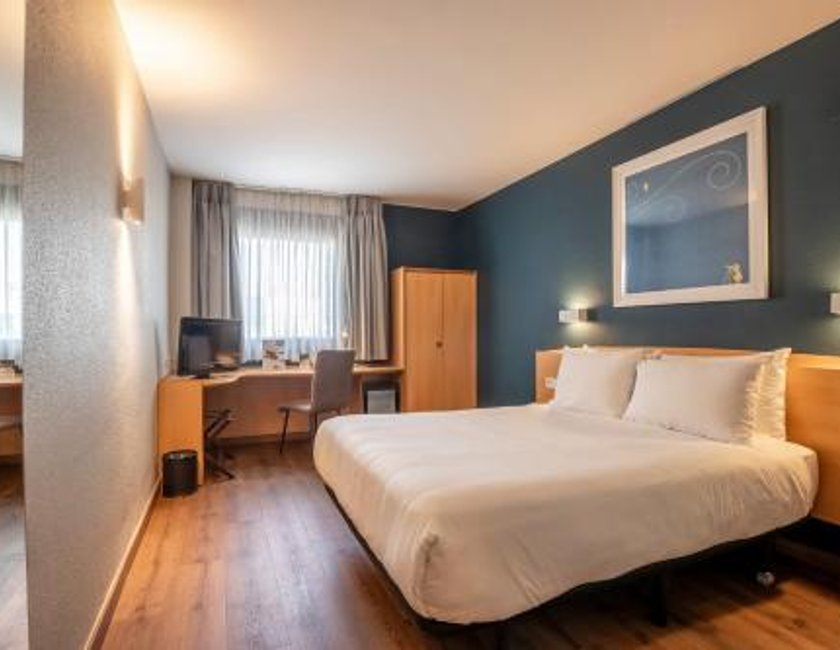 Habitación Doble del hotel Travelodge Murcia. Foto 13