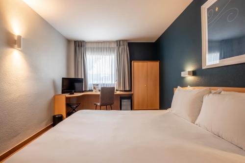 Habitación Doble del hotel Travelodge Murcia. Foto 11