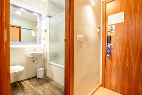 Habitación Doble del hotel Travelodge Murcia. Foto 18