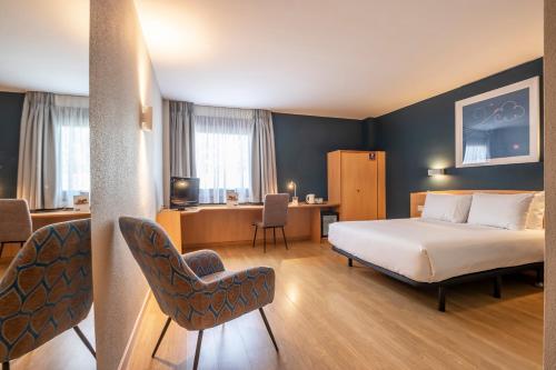 Habitación Doble adaptada para personas con movilidad reducida del hotel Travelodge Murcia. Foto 2