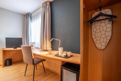 Habitación Doble adaptada para personas con movilidad reducida del hotel Travelodge Murcia. Foto 22