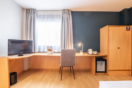 Habitación Familiar Pequeña del hotel Travelodge Murcia. Foto 14