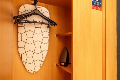 Habitación Familiar Pequeña del hotel Travelodge Murcia. Foto 19