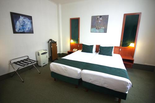 Habitación Doble Estándar - 2 camas del hotel Le Dome. Foto 5