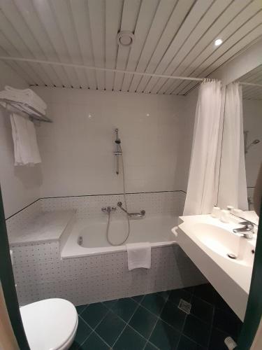 Habitación Doble Superior - 2 camas del hotel Le Dome. Foto 1