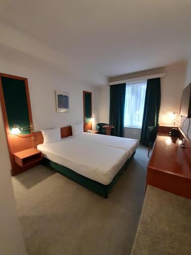 Habitación Individual Superior del hotel Le Dome. Foto 3