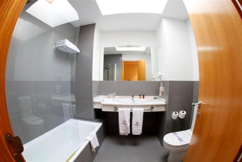 Apartamento del hotel Colón Tuy. Foto 2