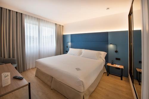 Habitación doble Superior 2 Camas individuales del hotel Occidental Vigo. Foto 5