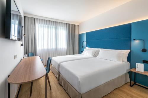 Habitación doble Superior 2 Camas individuales del hotel Occidental Vigo. Foto 6