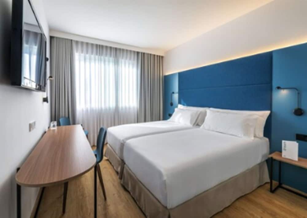 Habitación Superior del hotel Occidental Vigo. Foto 3