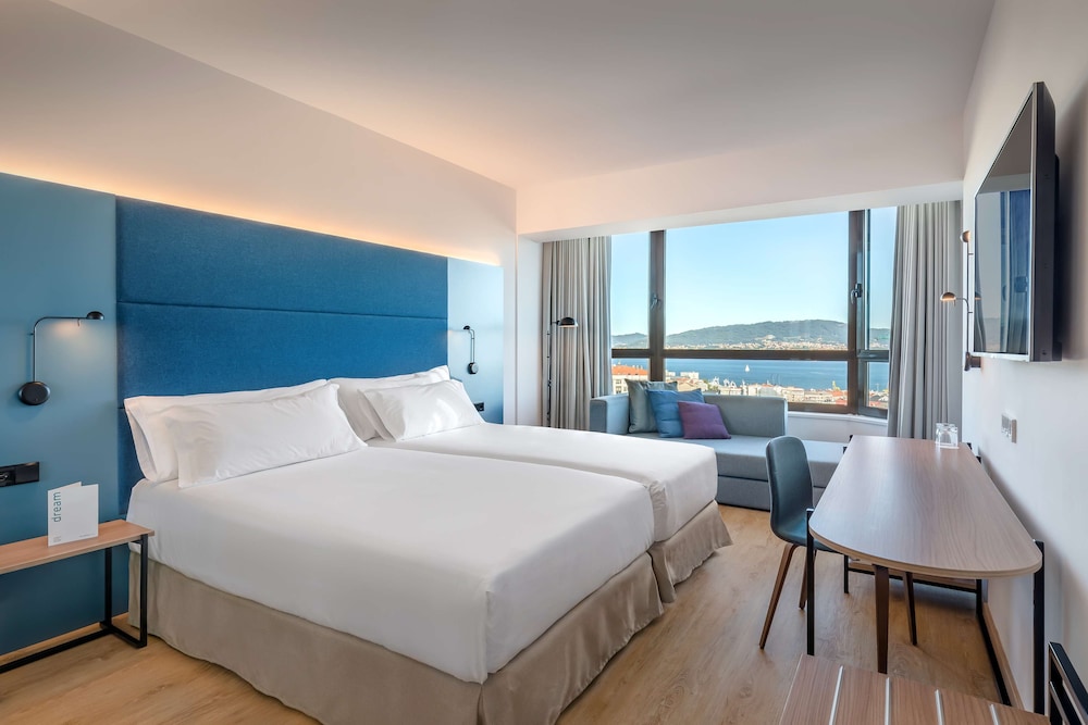 Habitación superior con 2 camas individuales (with Estuary View) del hotel Occidental Vigo