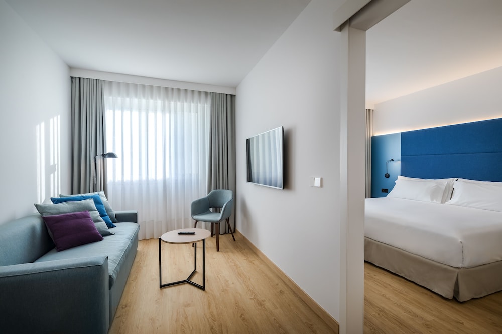 Habitación Premium del hotel Occidental Vigo. Foto 3