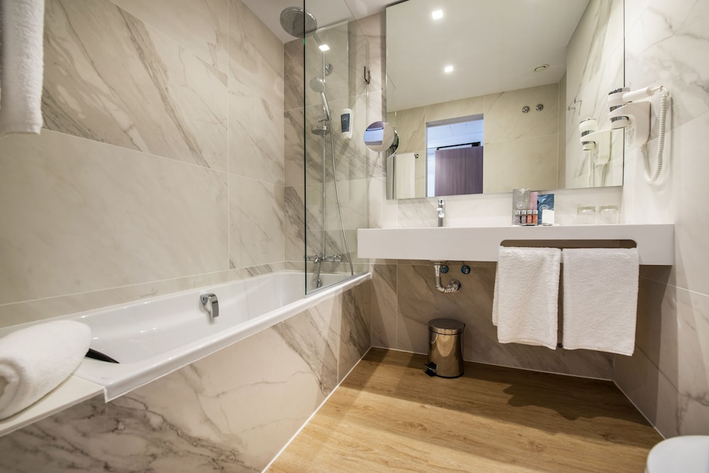 Habitación Premium del hotel Occidental Vigo. Foto 4