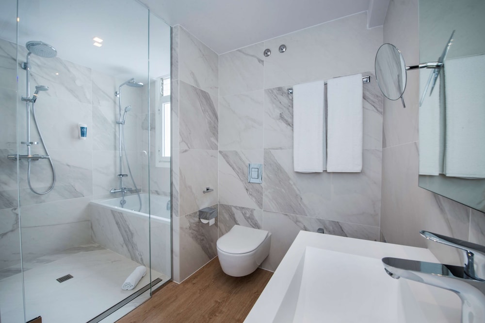 Habitación Premium del hotel Occidental Vigo. Foto 5