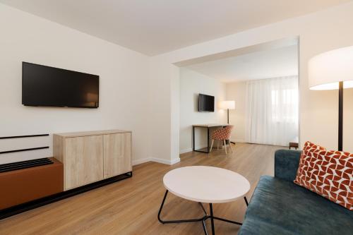 Suite Junior del hotel Exe Vienna. Foto 7