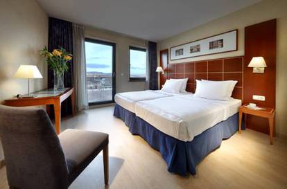 Suite Junior del hotel Exe Vienna. Foto 10