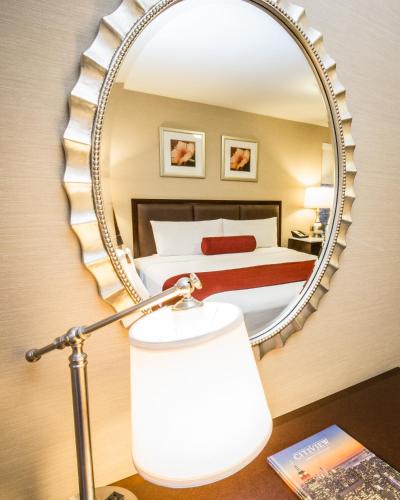 Habitación Estándar - Cama extragrande del hotel Belvedere. Foto 1