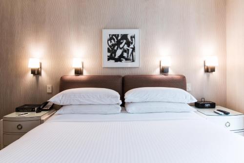 Habitación Doble de lujo (cama doble) del hotel City Club. Foto 5