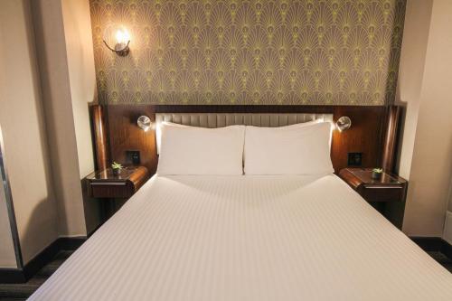 Signature - 1 cama queen del hotel Edison. Foto 3