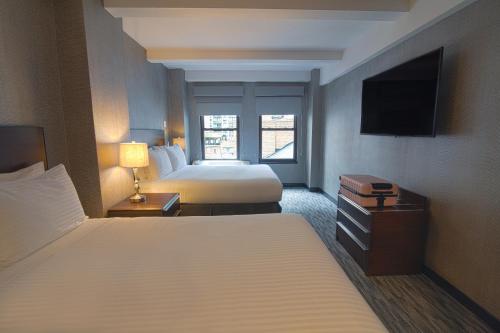Habitación accesible - 2 camas queen del hotel Edison. Foto 2