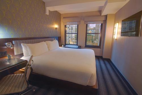 Signature - 1 cama king del hotel Edison. Foto 2