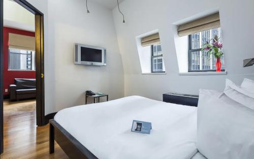 Suite Junior del hotel Eurostars Wall Street. Foto 3