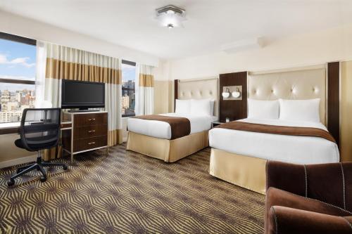 Habitación Estándar con 2 camas dobles del hotel The New Yorker, a Lotte Hotel. Foto 4