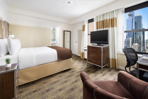 Habitación Doble Estándar con vistas del hotel The New Yorker, a Lotte Hotel. Foto 1