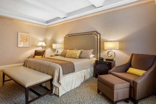 Habitación Premier con vistas al perfil urbano - 1 cama extragrande del hotel Omni Berkshire Place