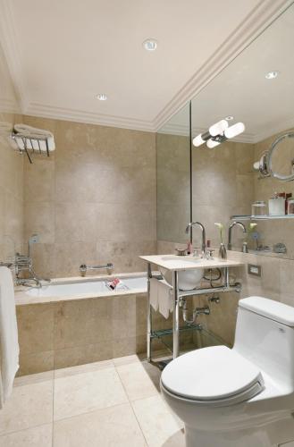 Suite Premier Pierre del hotel Pierre. Foto 5