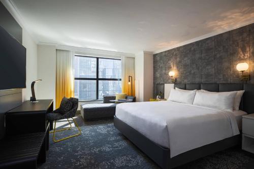 Habitación adaptada para personas con discapacidad auditiva - 1 cama extragrande - Planta superior del hotel Renaissance Times Square